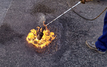 Manningford Abbots flat roofing repairs