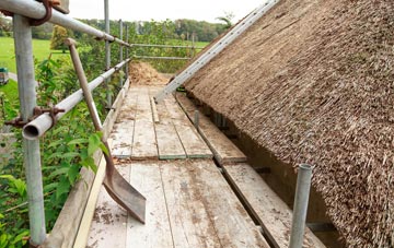 advantages of Manningford Abbots thatch roofing